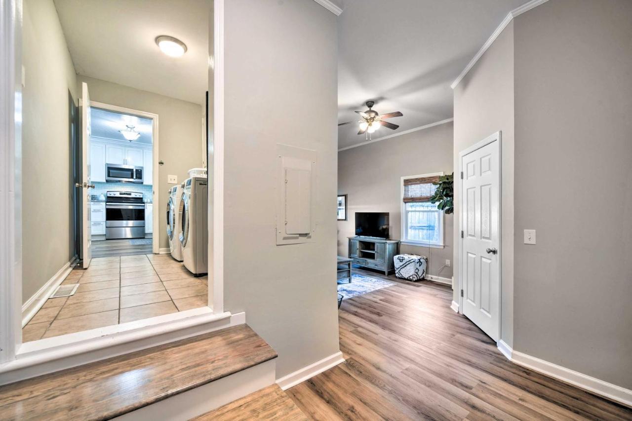 Charming House With Patio, 3 Half Mi To Beach! チャールストン エクステリア 写真